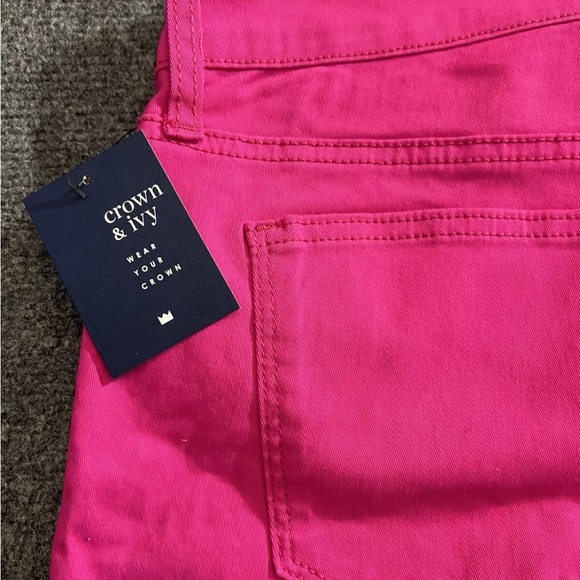 NWT Crown & Ivy Shorts Size 8 Hot Pink Woman’s Mid Rise $54.50 - Picture 8 of 9